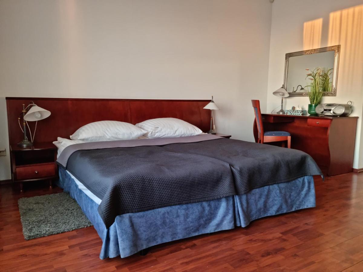 Apartament Etna โควอบเซก ภายนอก รูปภาพ
