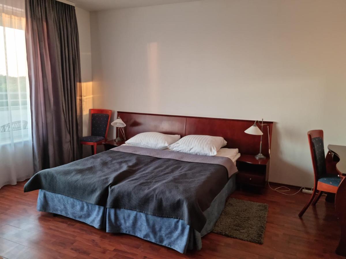 Apartament Etna โควอบเซก ภายนอก รูปภาพ